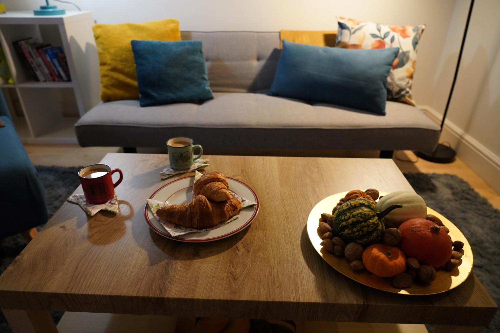 The Cosy Bay Near Tower Bridge * Londra